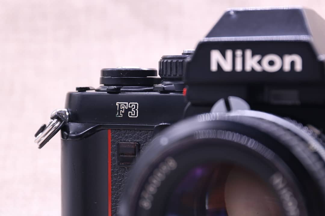 NIKON F3